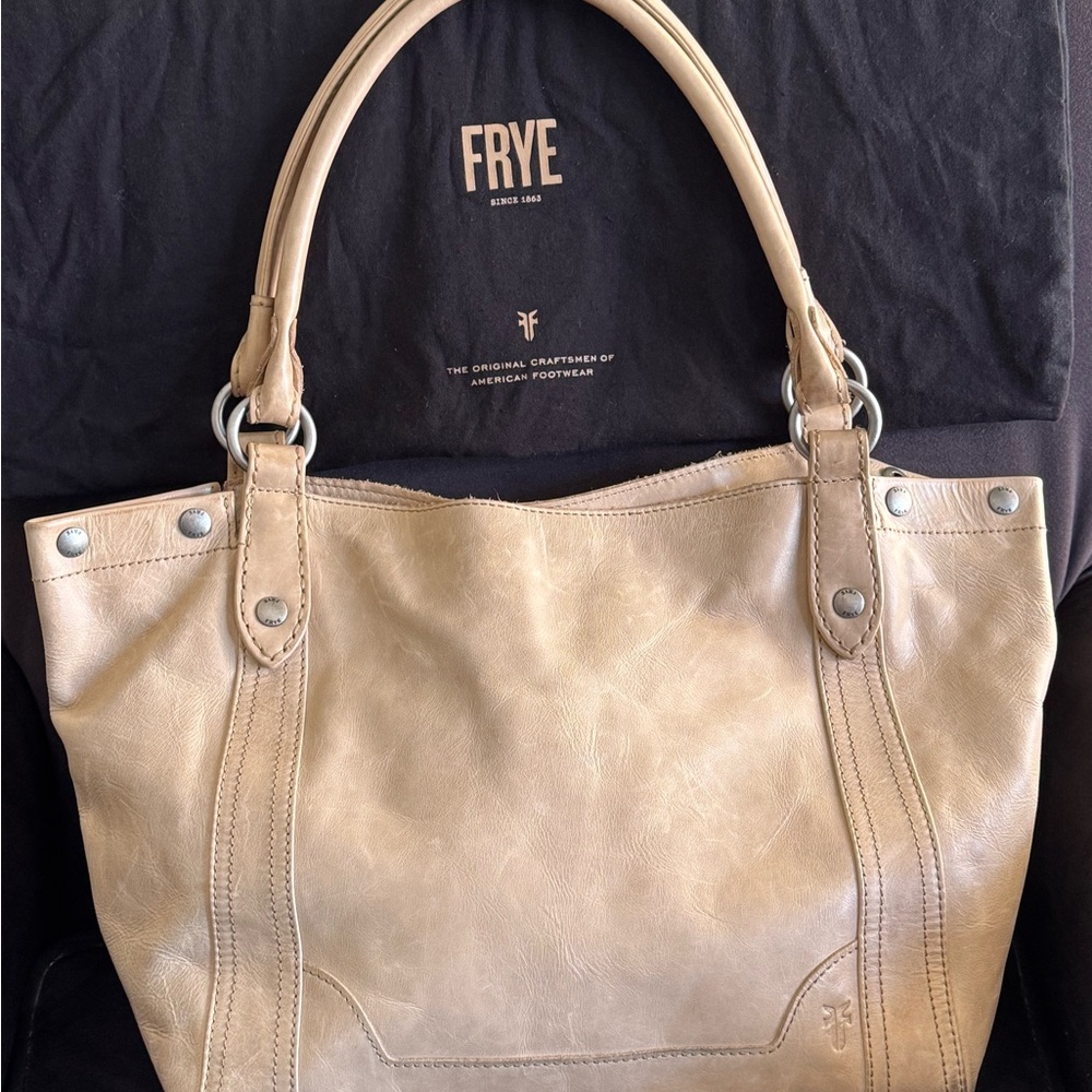 Frye Melissa Shoulder Leather Bag Sand like new